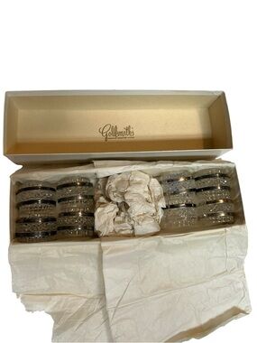 Oneida Clear Lead Crystal napkin rings (8)